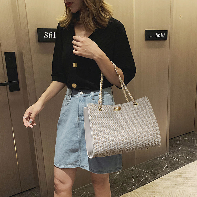 Crossbody bag, Shoulder bag, Chain bag, Chain crossbody bag, Women&