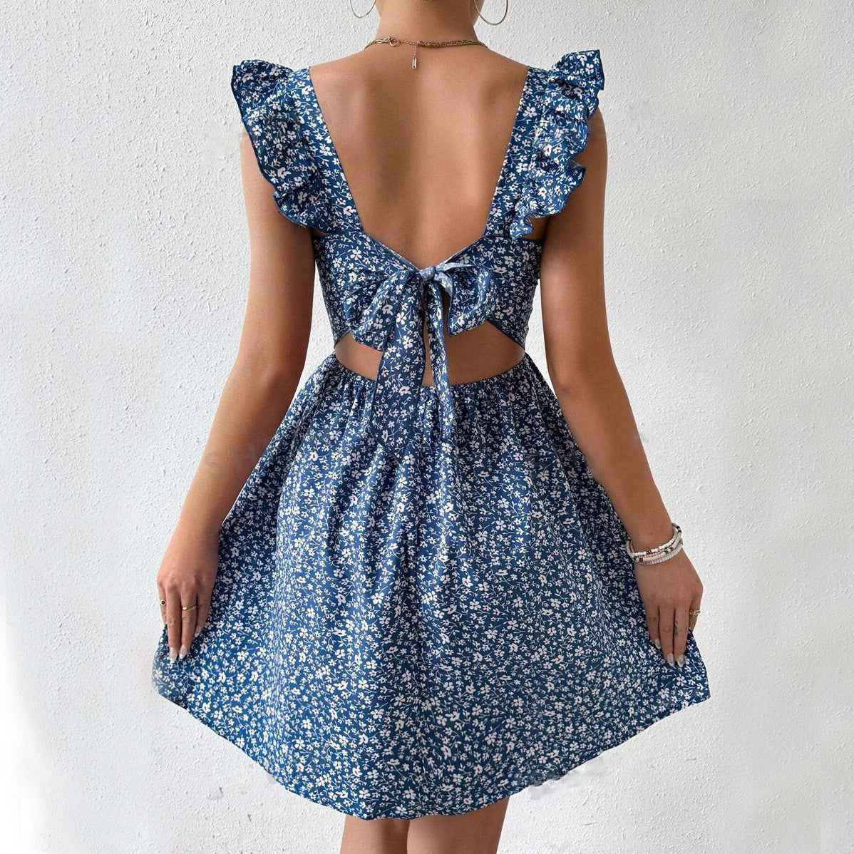Square-neck ruffled summer dress 