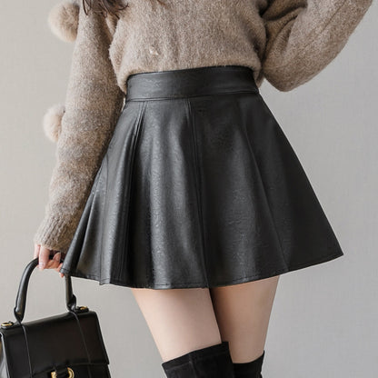 Chic PU leather mini skirt