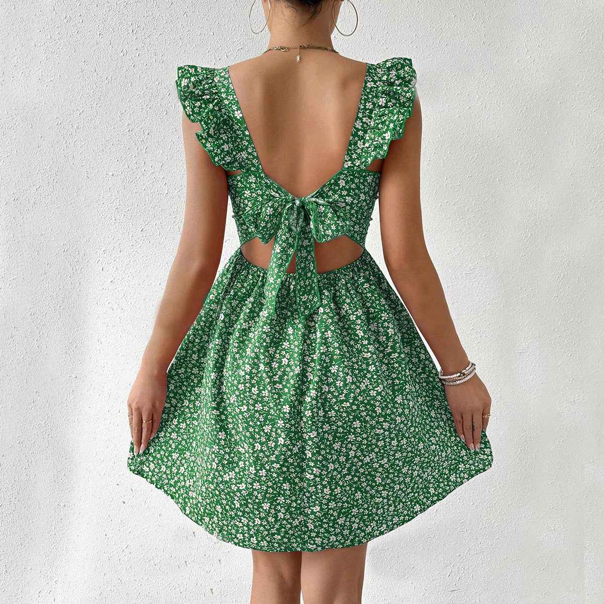 Square-neck ruffled summer dress 