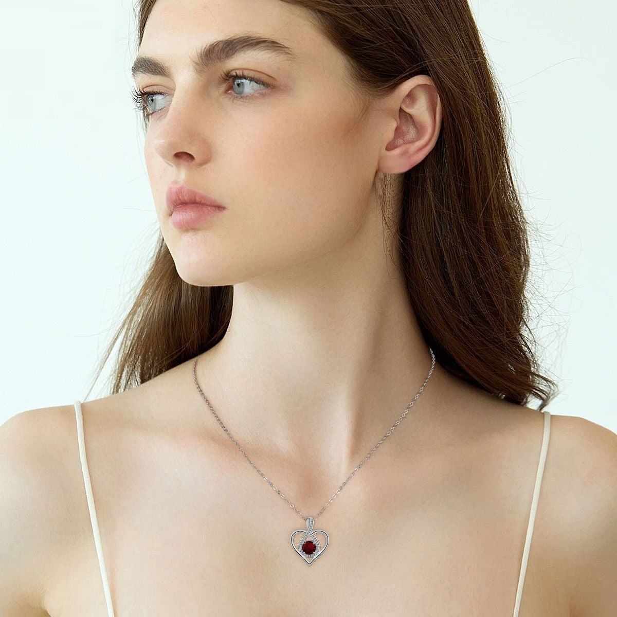 Love Heart Necklace

High-End Fashion Necklace

Romantic Pendant Jewelry

Elegant Women's Necklace

Deep Meaning Jewelry

Luxury Minimalist Necklace