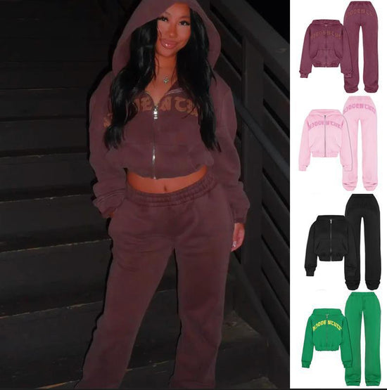  3D effect Color: black, green, wine red Style type: Art retro Popular elements: zipper Fabric name: Polyester Style: retro style Process: Printing Ins Letter Sports Suit, Zip-up Hooded Cropped Sweatshirt Top, Loose Drawstring Trousers, Fashion Women&