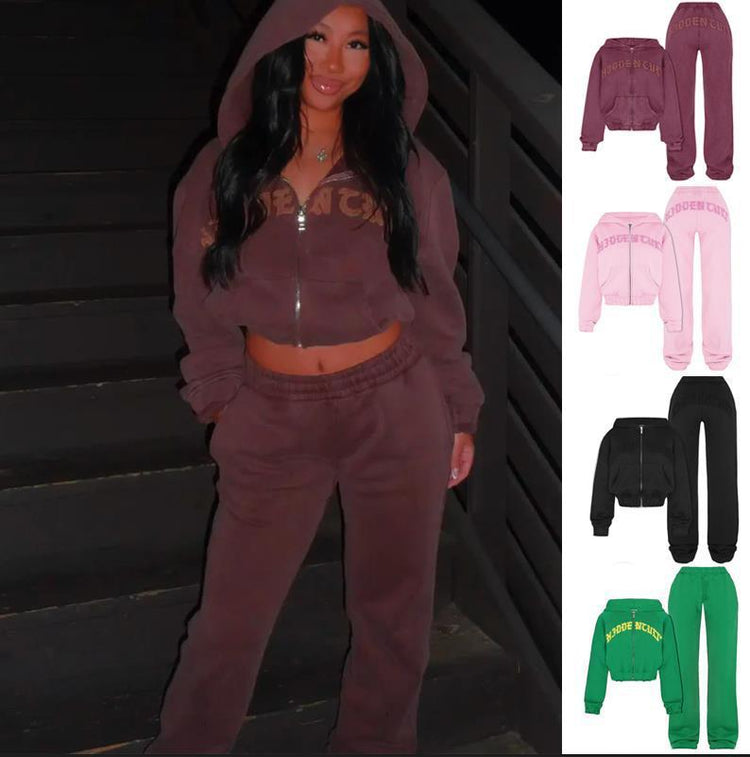  3D effect Color: black, green, wine red Style type: Art retro Popular elements: zipper Fabric name: Polyester Style: retro style Process: Printing Ins Letter Sports Suit, Zip-up Hooded Cropped Sweatshirt Top, Loose Drawstring Trousers, Fashion Women&
