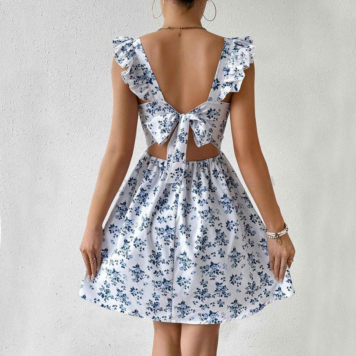 Square-neck ruffled summer dress 
